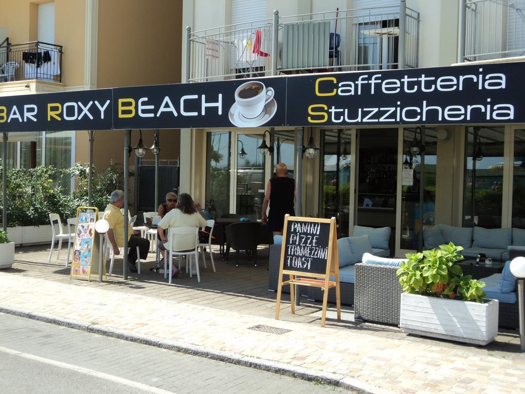 Residence Roxy Misano Adriatico Eksteriør billede
